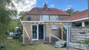 TENSO eiken houten veranda overkapping op maat laten maken in Leusden