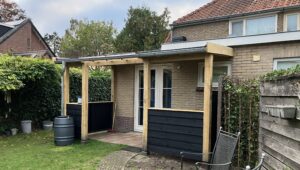 Eiken houten veranda op maat laten maken in Leusden